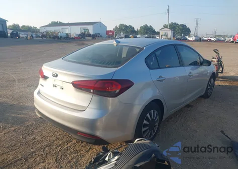 2017 Kia Forte Lx из США, поврежденный, VIN 3KPFK4A70HE065117